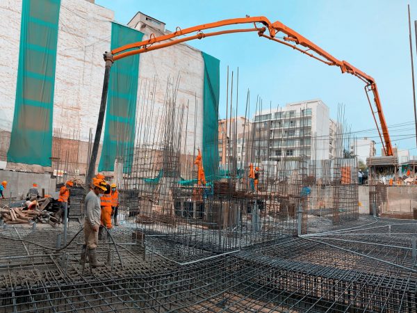 BOMBA PLUMA 40M TRUJILLO